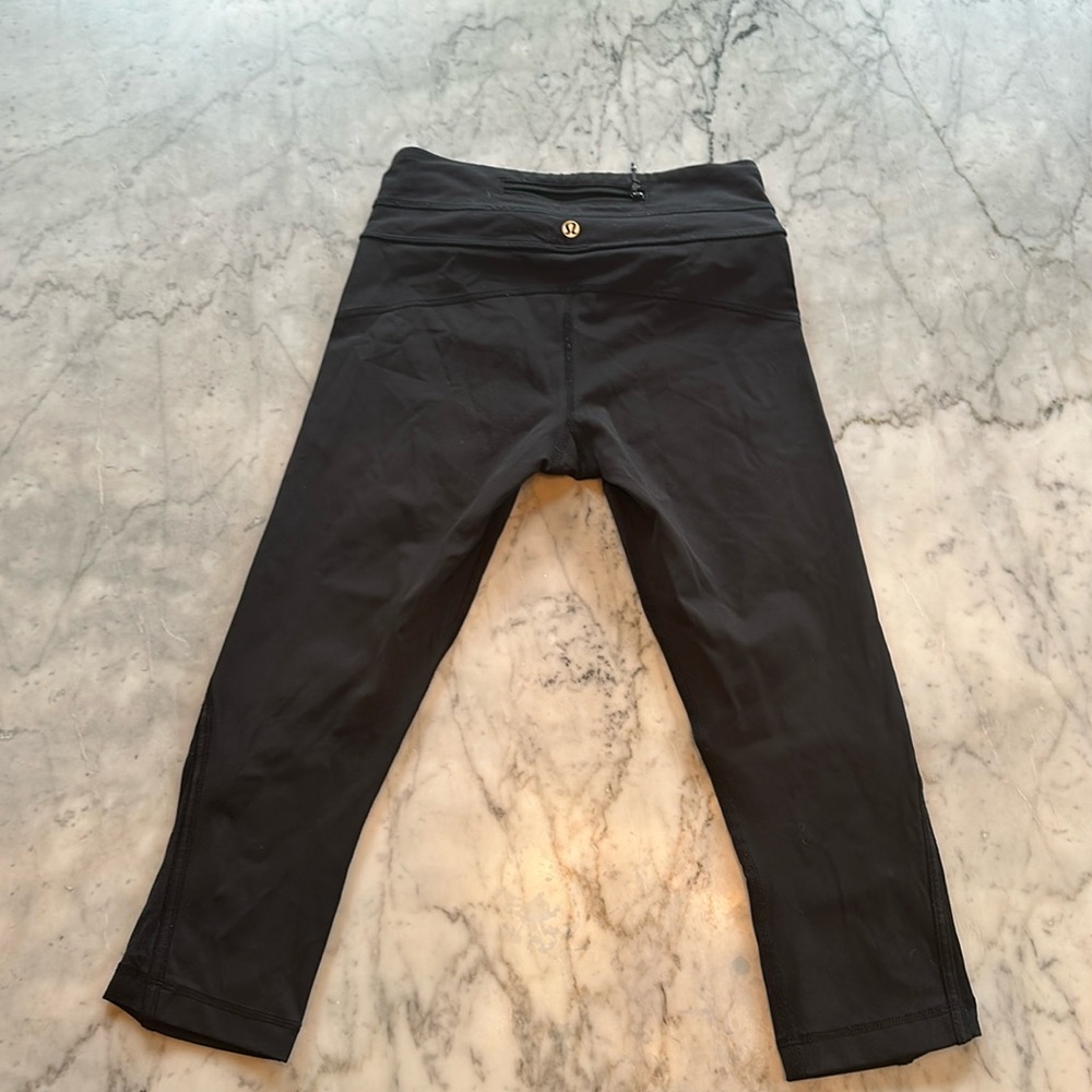 Lululemon cropped leggings